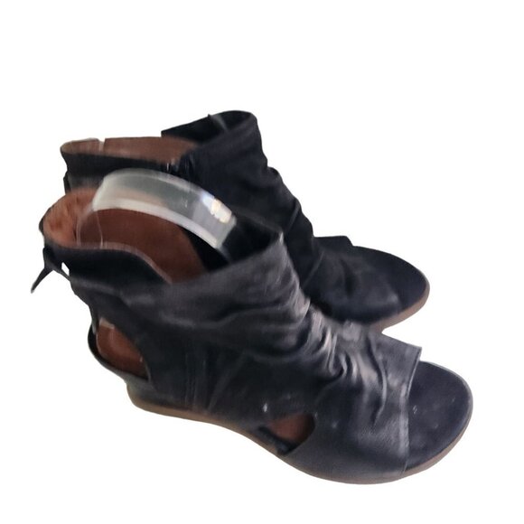 Miz Mooz New York Black Leather Open Toe Ankle Wedge Shoe Size 37 - Picture 2 of 9